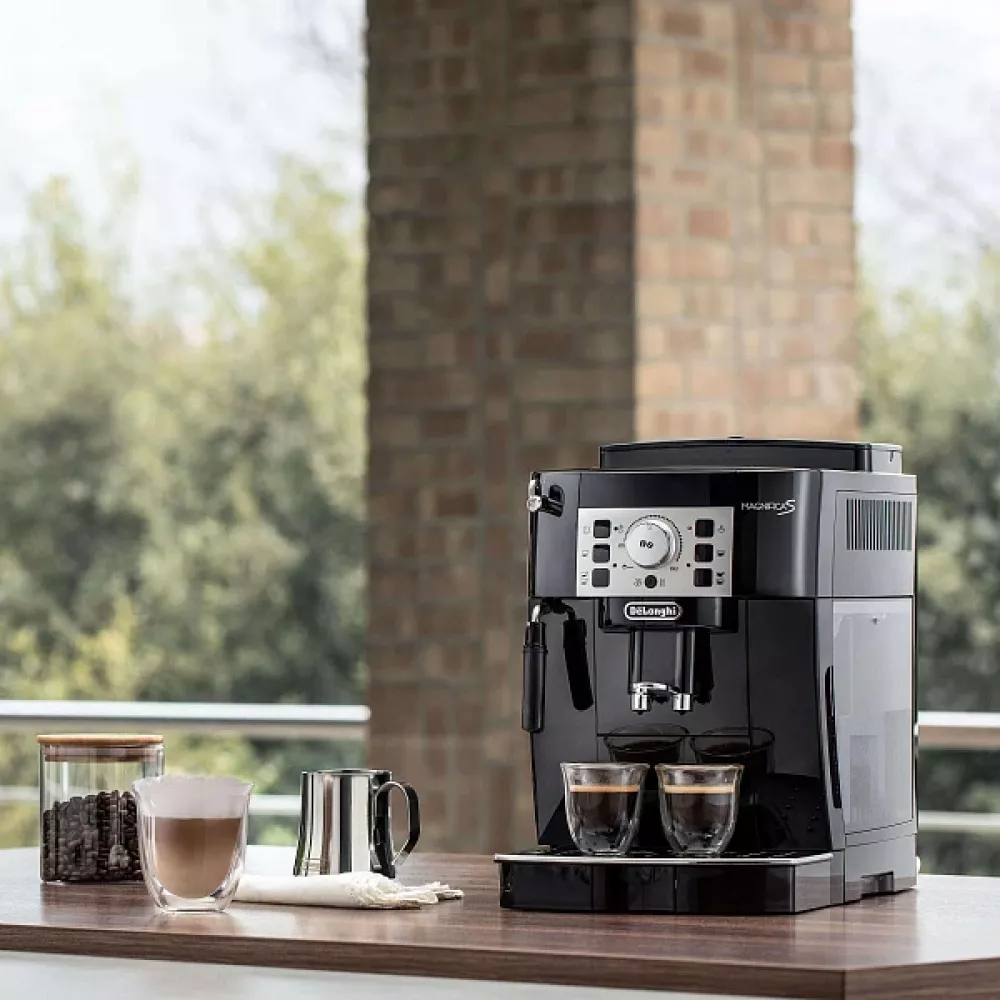 Кофемашина DeLonghi ECAM22.110.B