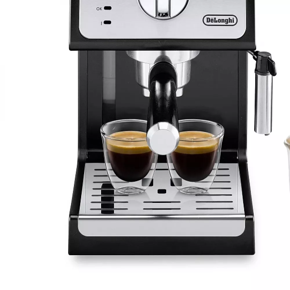 Рожковая кофеварка DeLonghi ECP33.21.BK