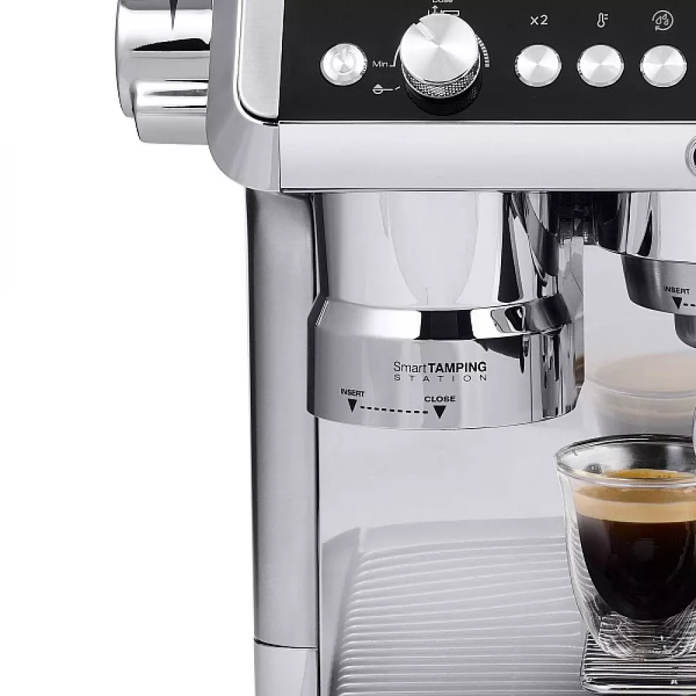 Рожковая кофеварка DeLonghi EC9865.M