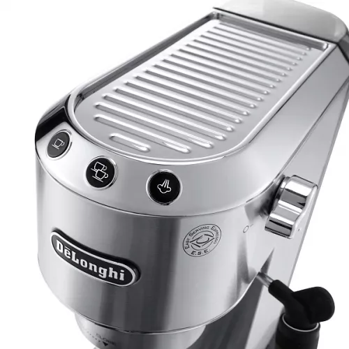 Рожковая кофеварка DeLonghi EC685.M