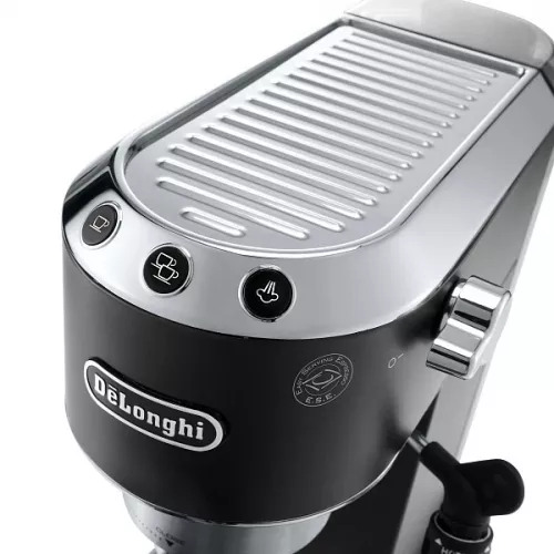 Рожковая кофеварка Delonghi EC685.BK